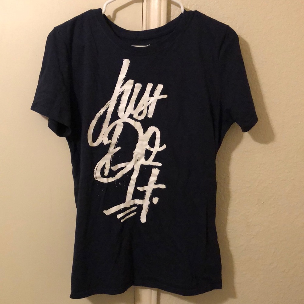 Used women’s T-shirt